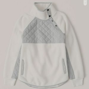 ABERCROMBIE & FITCH Asymmetrical Snap Up Fleece
